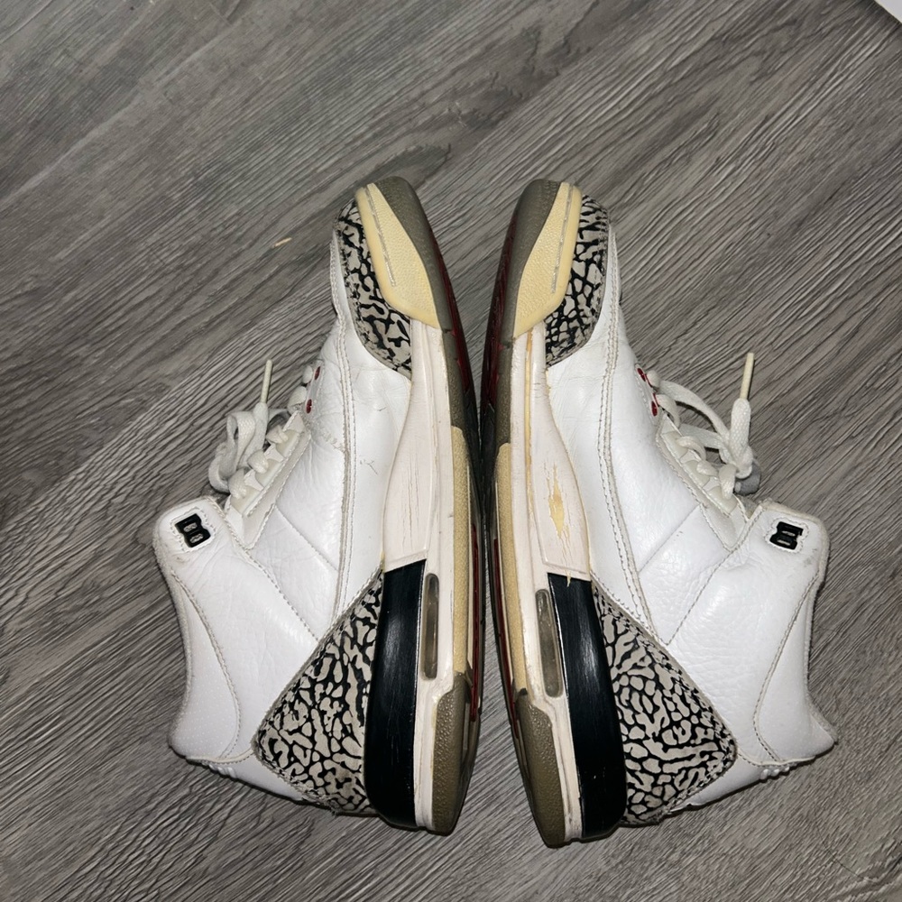Jordan 3s white cement size 7Y
